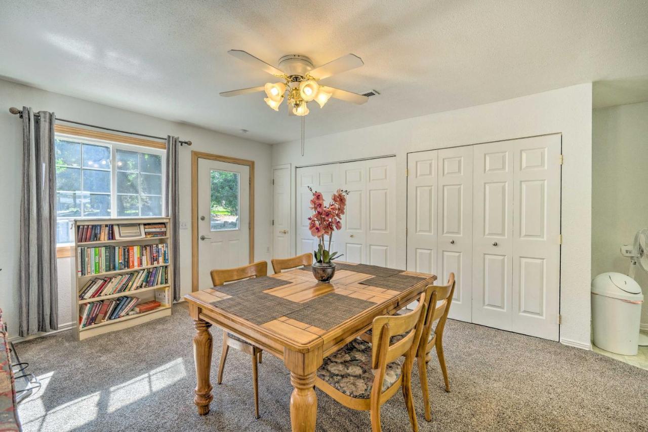 Holiday home Country On Quiet Acreage *