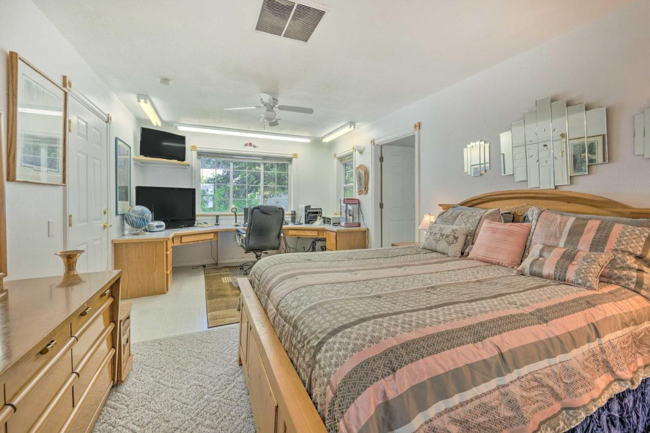 Holiday home Country On Quiet Acreage *