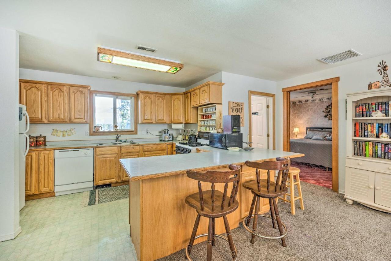 Holiday home Country On Quiet Acreage *